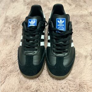 Black and white Adidas Samba